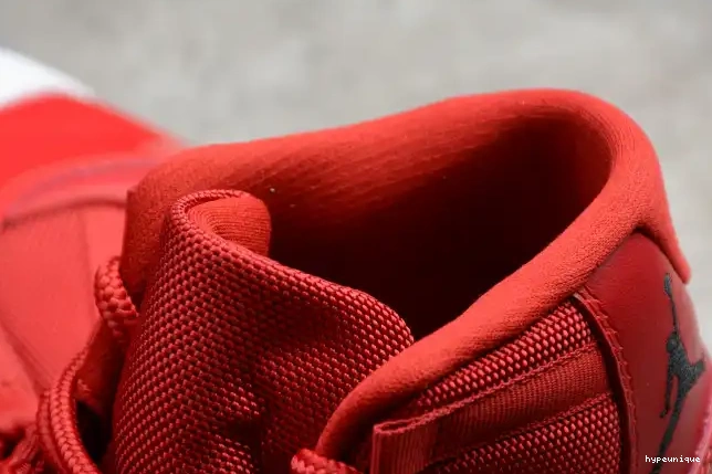 HYPE Air Jordan RetroGym Red 11 378037-623 0520